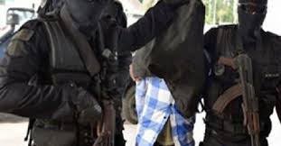 Schomburg center for research in black culture, manuscripts, archives and rare books division, the new york public library. Terrorisme Le Nigerian Qui Avait Poignarde Un Policier A Rosso Place Sous Mandat De Depot Afriquemidi Com