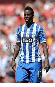 Para o segundo campo, surgem agora os nomes de silvestre varela e nuno coelho, que já têm princípio de acordo com os. Silvestre Varela Fc Porto Stockfotografie Alamy