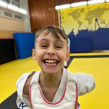 ŠPORTOVÁ ŠKOLA KARATE‎