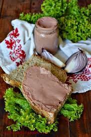 Pateul de casa din ficatei de pui este un preparat foarte potrivit alimentatiei lchf, atata timp cat nu este consumat cu paine. Pin On Mancare