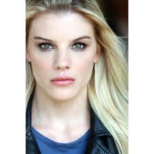 I've been shooting a lot of studio light and a lot more editorial recently.  So, just to mix it up I thought I'd post a couple shot with pure natural  light from