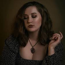 Eden Estes's Instagram, Twitter & Facebook