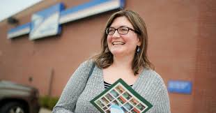 Campaigns target early voters in Minnesota