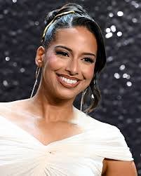 Violet Spicer's Instagram, Twitter & Facebook