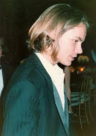 They worked as itinerant fruit pickers, and later joined the children of god religious group (john was originally catholic, while arlyn was born jewish). Datei River Phoenix Jpg Wikipedia