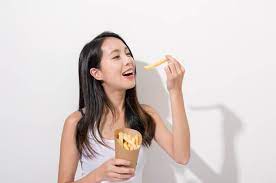 Makanan yang sehat untuk tubuh adalah makanan yang memenuhi standar 4 sehat 5 sempurna. Waspadai 7 Jenis Makanan Yang Bisa Picu Nyeri Sendi