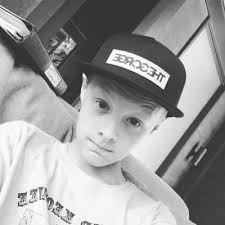 Hunter Mcdermott's Instagram, Twitter & Facebook