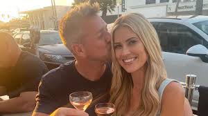 She has been married to ant anstead since. Christina Anstead Deletes All Her Wedding Pictures From Instagram With Ant Anstead