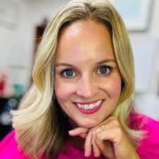 Kate Tyner's Instagram, Twitter & Facebook