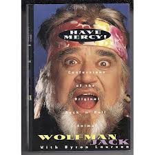 Amazon.com: Border Radio: Quacks, Yodelers, Pitchmen, Psychics, and Other  Amazing Broadcasters of the American Airwaves, Revised Edition:  9780292725355: Fowler, Gene, Crawford, Bill: Books