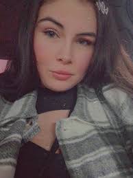 Audrey Giroux (@audrey.teehee15) • Facebook