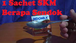 Nah dipostingan ini saya coba meringankan kebaperan kaliyaaaan coz disini bakal saya kasih contekan konversi takaran gram ke sendok makan. 1 Sachet Susu Kental Manis Berapa Sendok Makan Youtube