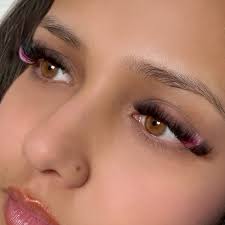 Introducing Abbey ~ officially certified from my 1:1 Beginner Lash Course ✨  Abbey has a special eye for detail. She's precise, creative, and dedicated.  Lashing came naturally to her, and her hard