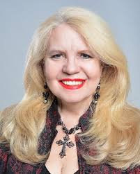 Sandra Snowden's Instagram, Twitter & Facebook