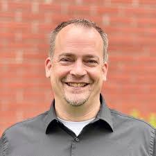 Clay Mclean's Instagram, Twitter & Facebook