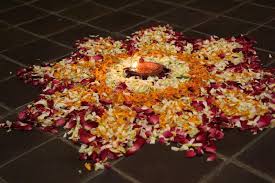 Ruci store diwali rangoli indian decor for wall decoration, floor decoration multicolor rangoli & table decoration for diwali & christmas with candle holder 12 inch. Onam 2021 The Harvest Festival Of India Astrotalk Com