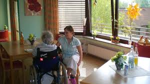 In unseren alteneinrichtungen finden viele menschen mit und ohne pflegebedarf ein dauerhaftes zuhause oder nutzen das angebot der kurzzeitpflege. Palliative Begleitung Im Jochen Klepper Haus Johanneswerk
