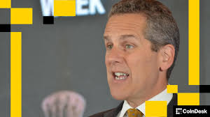 U.S. Fed's Barr Catalogues Dangers to be Dodged in Future Stablecoin  Regulations