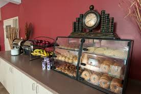 Hot Continental Breakfast Super 8 Moncton Dieppe Breakfast In Bed Liquor Cabinet Super 8 Hotel