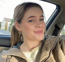 Hey Everyone ❤ Just wanted to spread the word in all the local areas about  my pet sitting business! I have been an animal lover since the day I was  born. I