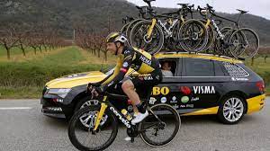 We could see many attacks go off the front here with few domestiques left to react. O7sfbdcum1fbrm
