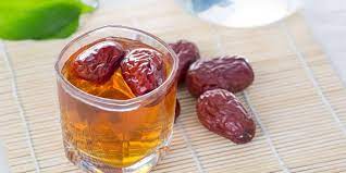 Pemberi dan pemulih tenaga (inilah sebab mengapa kita disunahkan untuk memakan buah kurma pada saat berbuka puasa). Manfaat Air Nabeez Air Kurma Yang Bikin Bugar Seharian