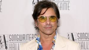 WATCH: Jennifer Lopez Slow Dances