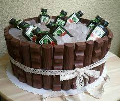 jagermeister torte fasstorte mit jagermeister auf eis jagermeister torte bier geburtstagskuchen jagermeister geschenke