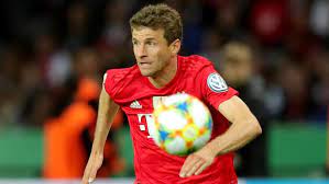 Seit dem er vier ist, steht er auf dem bolzplatz. Fc Bayern Thomas Muller Erhalt Mega Angebot Aus China Fc Bayern Munchen Sport Bild