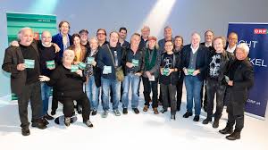 In der darstellung in orf.at wird auch täglich transparent gemacht, welchen tagen die neu gemeldeten. Neue Orf Doku Live Is Life In Furstenfeld Pop Und Rock Aus Der Steiermark Prasentiert Der Orf At