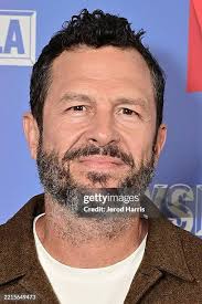 16 Photos & High Res Pictures