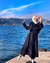 M G On Instagram Hooom Demek Oyle Iyi Geceler Postu Birakiyorum Su Siralar Keyfim Acayip Yerinde Biz Yin 2020 Islami Moda Basortusu Modasi Mutevazi Moda