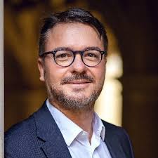 Three New Square (@3NewSquare)