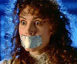 That was one of my favorite movies, too. Beetlejuice Geena Davis Beetlejuice Beetlejuice Movie Beetlejuice Cast