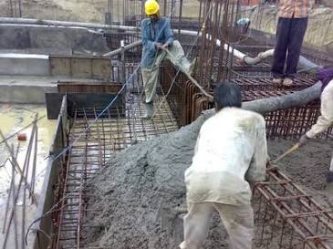 Pengecoran beton pada struktur bangunan, AI generated