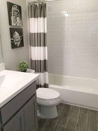 60 Guest Bathroom Makeover Design Ideas Gladecor Com In 2020 Gray Bathroom Decor Diy Bathroom Makeover Guest Bathrooms