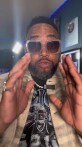 USHER GETS ANOINTED BY BISHOP KEVIN ADAMS 😳🤷🏾‍♂️