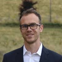 200+ profilů „Thiry“