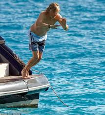 Well, this is the first rumor about paul in 2021.according to the journalist armando gallegos there is the possibility that the new stadium in the tlalnepantla area is open to the public by 2021. Shirtless Paul Mccartney 78 Enjoys A Boat Trip With Wife Nancy 61 In St Barts Newsopener