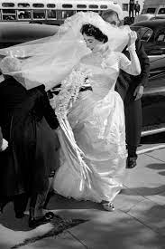 Das hochzeitskleid ist frauenthema nummer eins bei einer bevorstehenden hochzeit. Elizabeth Taylors Hochzeitskleider Hochzeit Um 3