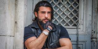 Türklere anadolu'yu vatan yapan 1071 malazgirt savaşı tarihte ilk defa beyaz perde'ye taşınıyor. Cengiz Coskun Aka Turgut To Be Seen In Malazgirt 1071 Soon