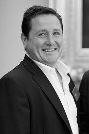 Mike Nolan's Instagram, Twitter & Facebook