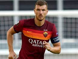 Tecrübeli futbolcu, instagram hikayesinde i̇stanbul'da olduğunu belirten bir paylaşımda bulundu. As Rom Dzeko Darf Gehen