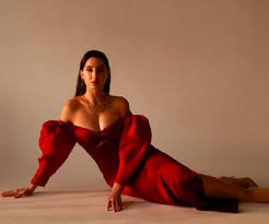 Oh-so-fabulous! Nora Fatehi slays in beige chikankari saree; netizens say  'uh queen'