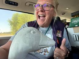 As Thelma awaits the arrivial of her new ensemble, she has guard dogs  protecting her from any onlookers who may think she's in her promiscuous  phase. I can assure you, she is