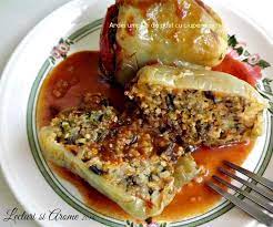 Insa aceste mici/mari modificari fata de reteta clasica, traditionala a compozitiei de sarmale nu au. Ardei Umpluti De Post Cu Orez Si Legume Lecturi Si Arome