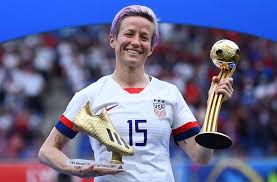 Films en vf ou vostfr et bien sûr en hd. Aussergewohnliche Jubelpose Aussergewohnliche Frau Us Fussball Star Megan Rapinoe Stuttgarter Zeitung