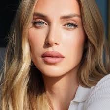 Alex Saint (@ms.alexsaint)