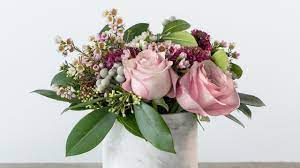To create a more dynamic look, choose contrasting colors. How To Arrange Flowers In A Wide Mouthed Vase Sunset Youtube