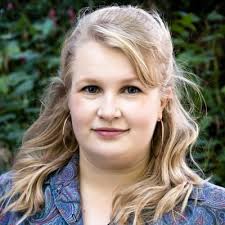 Lucy Jane Dickson 🌈 (@LucySaysSmile)